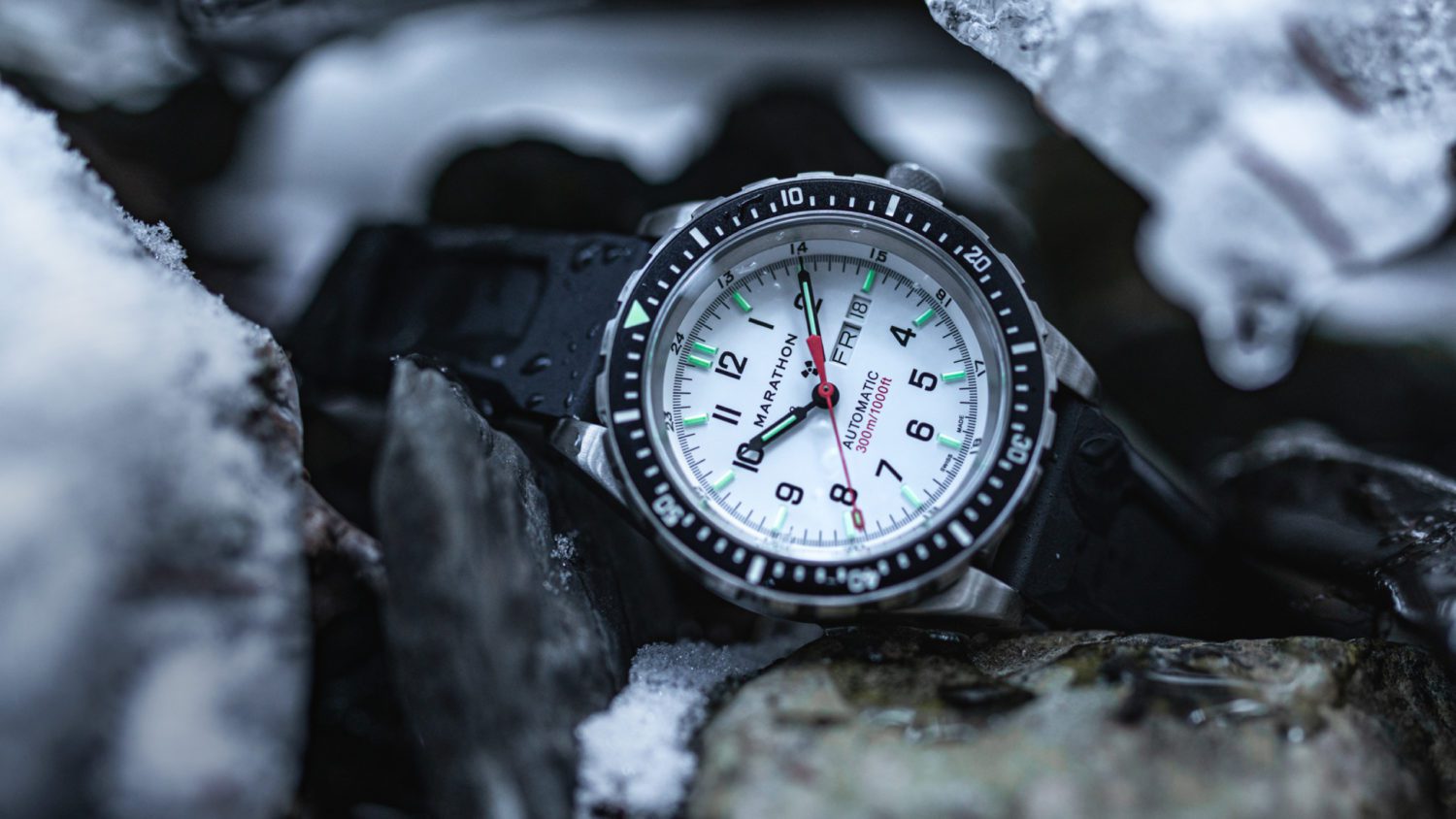 Designed for professional Search & Rescue use specifically in bright and hazardous environments.
Model: 46mm Arctic Edition Jumbo Day/Date Automatic (JDD)